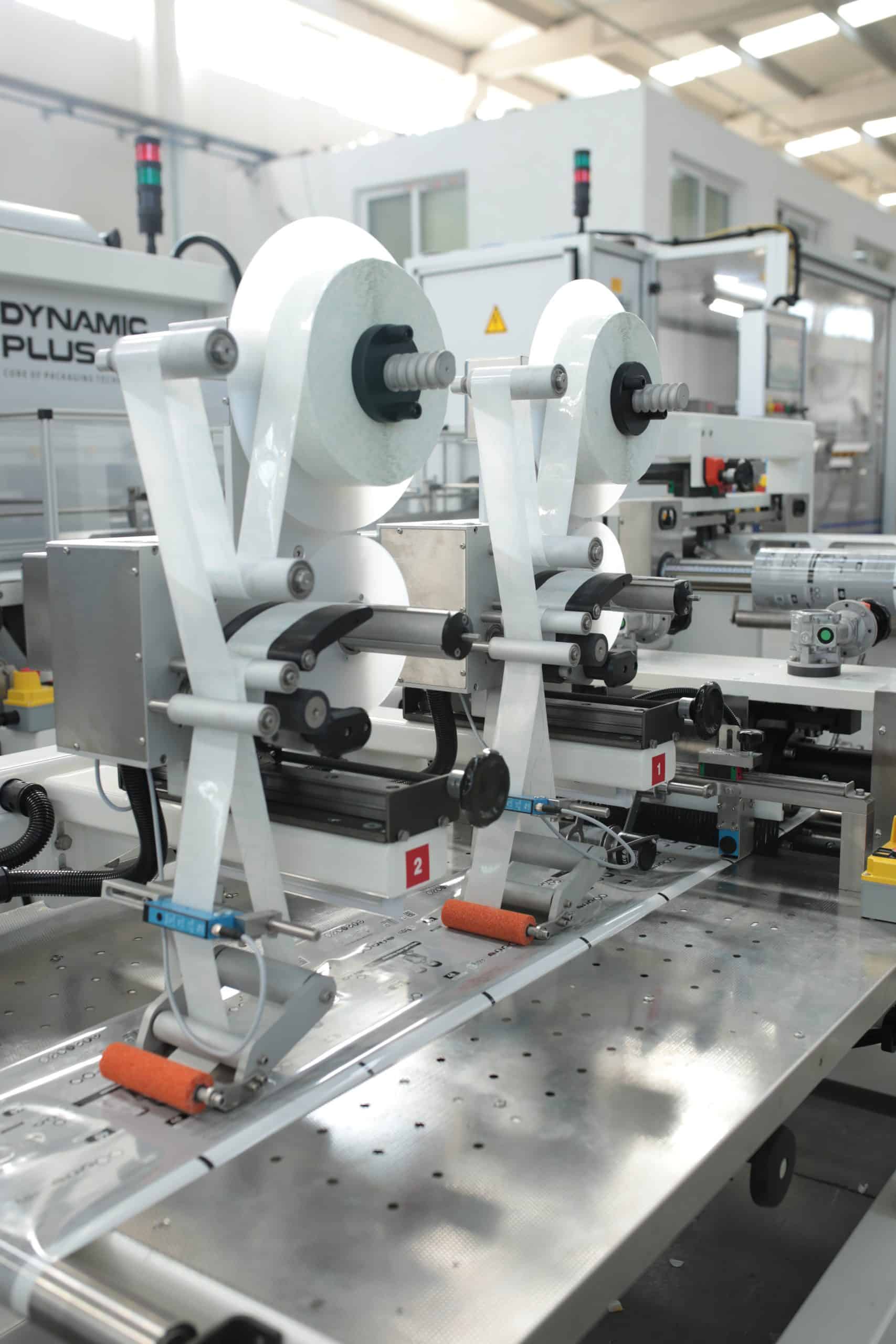 Wet Wipe Flow Pack Machine